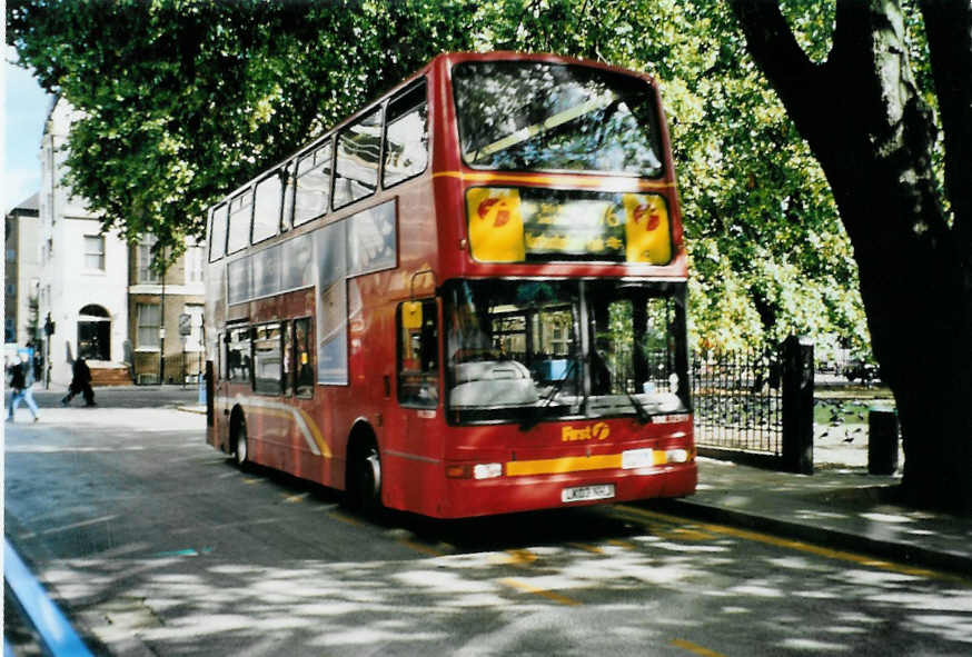 (099'015) - First - Nr. VNL 32'309 - ??? am 25. September 2007 in London, Euston