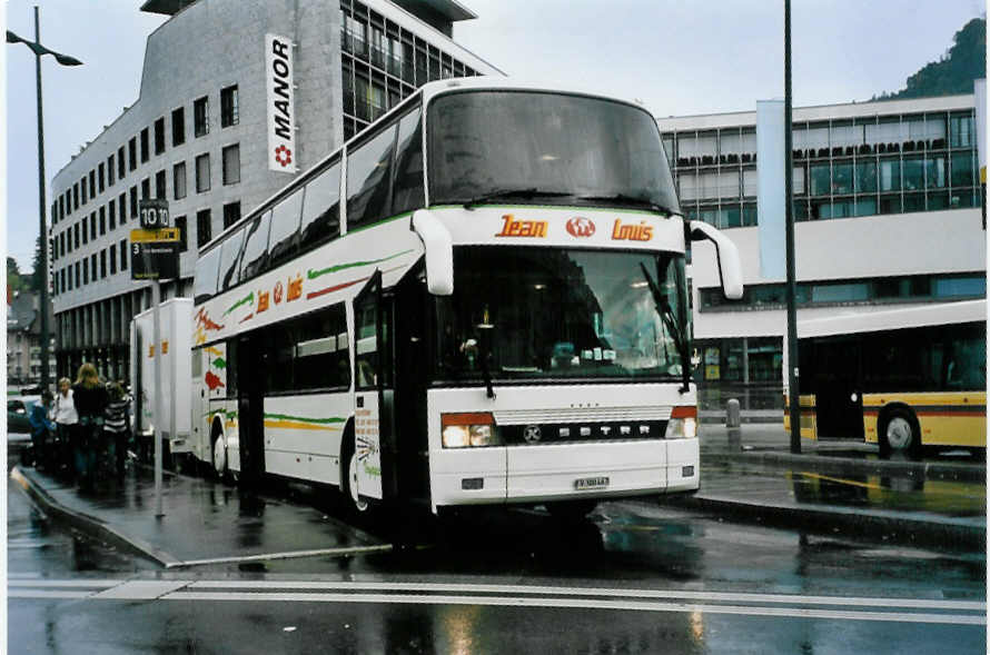 (099'324) - Jean-Louis, Ftigny - FR 300'467 - Setra am 30. September 2007 beim Bahnhof Thun