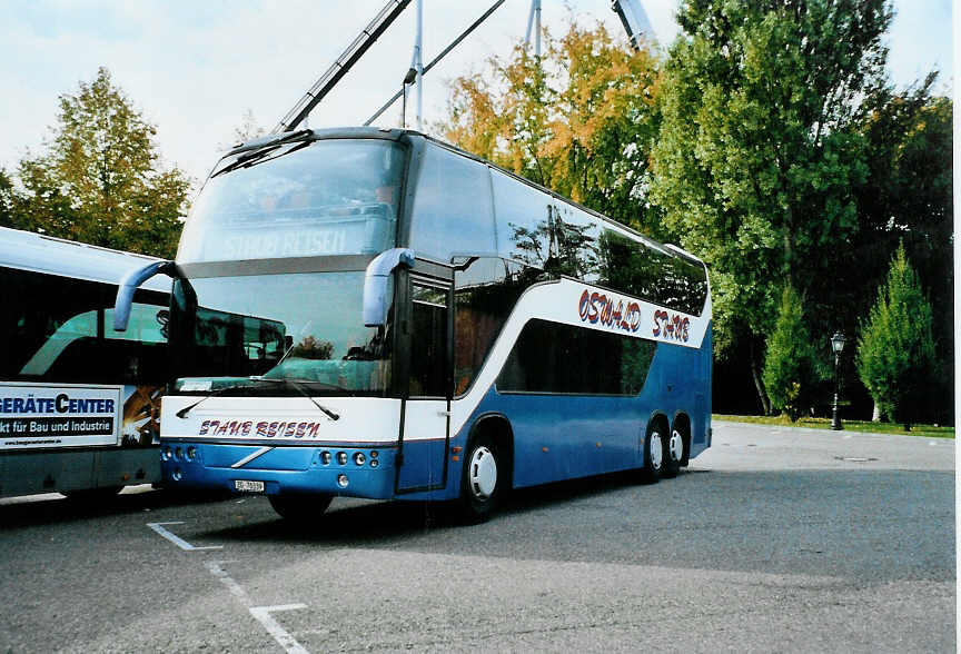 (099'609) - Aus der Schweiz: Staub, Menzingen - ZG 70'339 - Volvo am 2. Oktober 2007 in Rust, Europapark