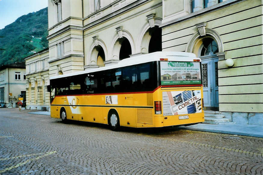 (099'805) - Starnini, Tenero - TI 7521 - Setra am 3. Oktober 2007 beim Bahnhof Bellinzona