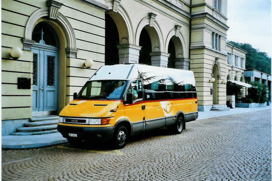 (099'807) - Pacciarelli, Grono - GR 21'212 - Iveco am 3. Oktober 2007 beim Bahnhof Bellinzona