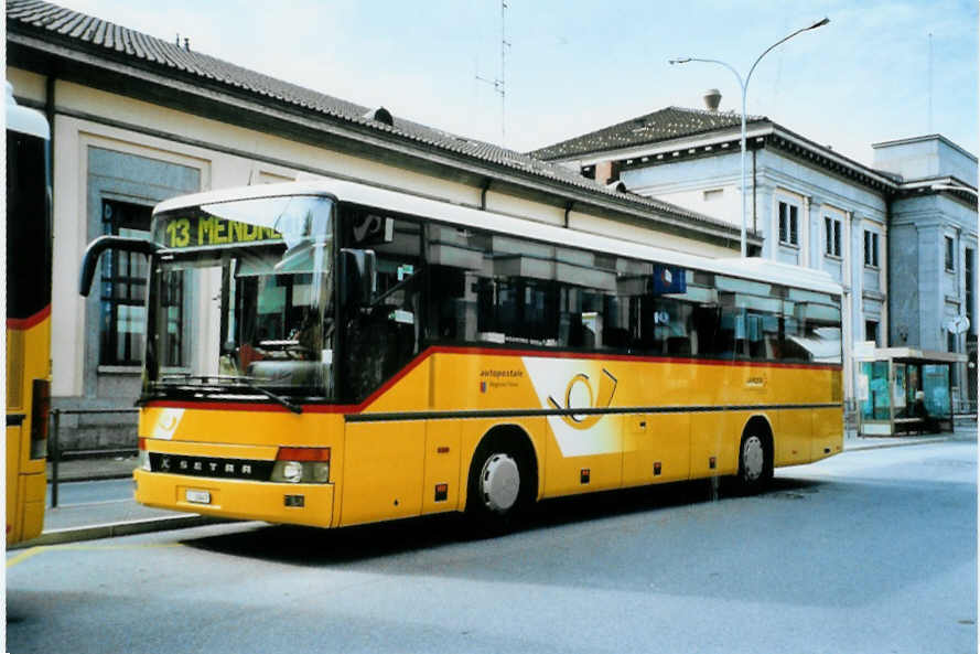 (099'908) - Autopostale, Mendriso - TI 20'649 - Setra am 4. Oktober 2007 beim Bahnhof Chiasso