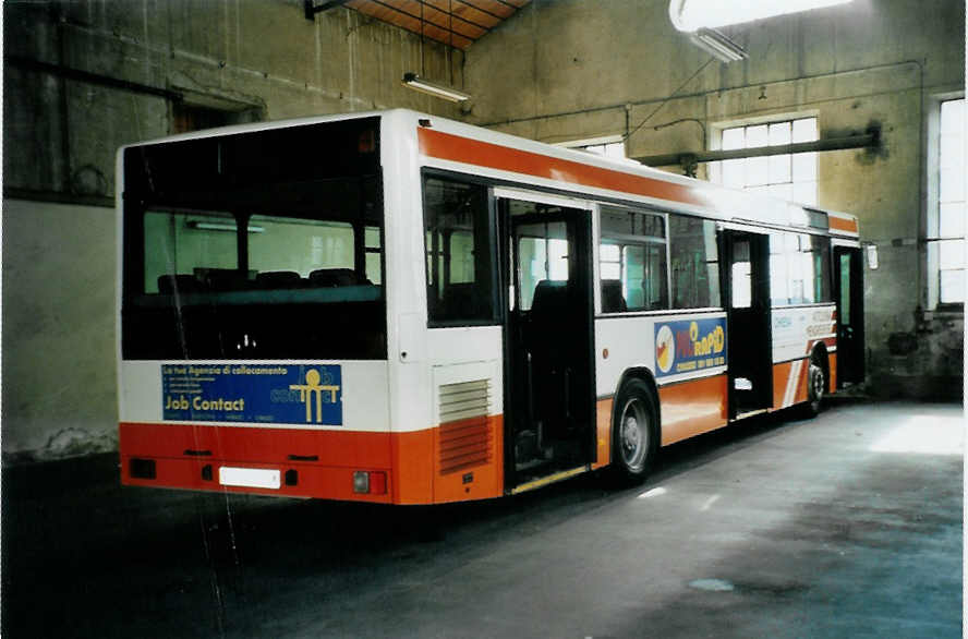 (100'002) - AMSA Chiasso - Nr. 6/TI 40'266 - Mercedes (ex Vorfhrfahrzeug) am 4. Oktober 2007 in Chiasso, Rimessa