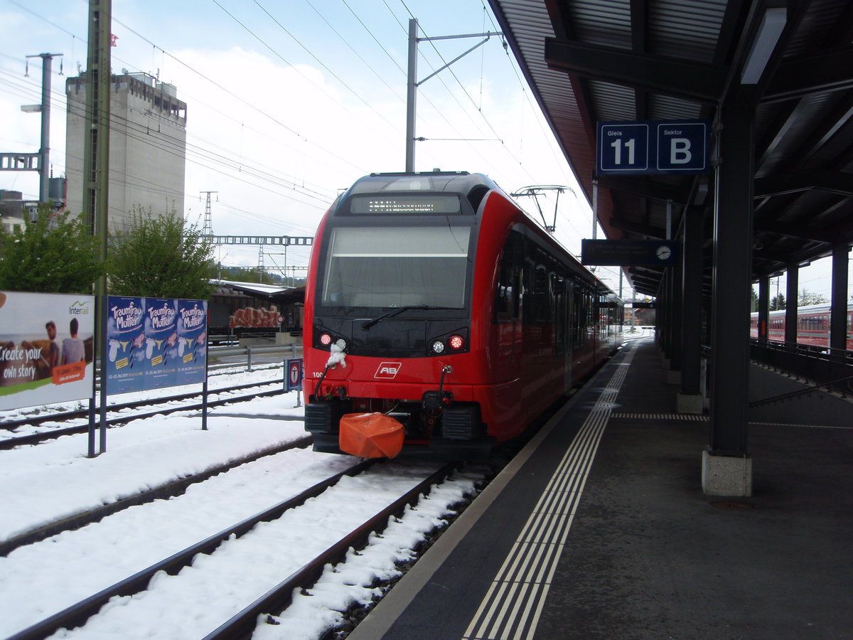 1001 der Appenzeller Bahnen als S 23 nach Wasserauen in Gossau. 05.05.2019