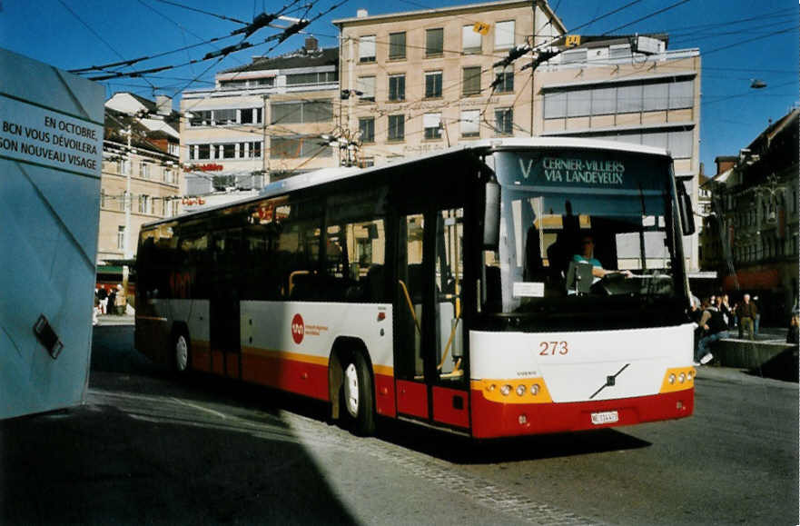 (100'302) - VR La Chaux-de-Fonds - Nr. 273/NE 114'473 - Volvo am 13. Oktober 2007 in Neuchtel, Place Pury