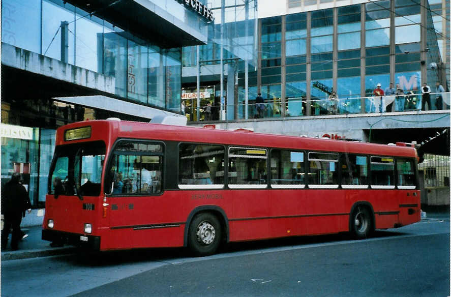 (100'319) - Bernmobil, Bern - Nr. 108/BE 500'108 - Volvo/R&J am 13. Oktober 2007 beim Bahnhof Bern