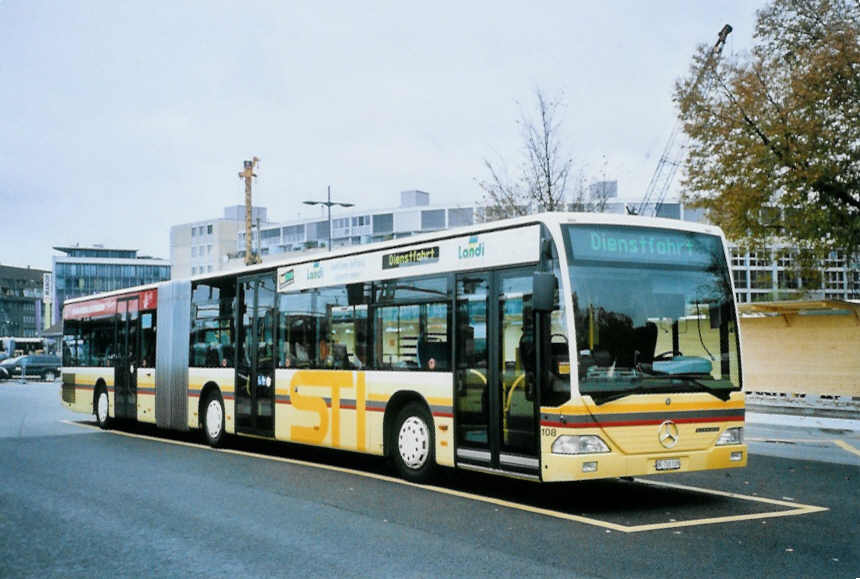 (101'022) - STI Thun - Nr. 108/BE 700'108 - Mercedes am 5. November 2007 beim Bahnhof Thun (prov. Haltestelle)