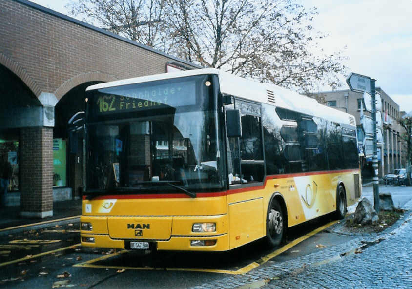 (101'034) - Lengacher, Mnsingen - Nr. 3/BE 547'388 - MAN/Gppel am 14. November 2007 beim Bahnhof Mnsingen