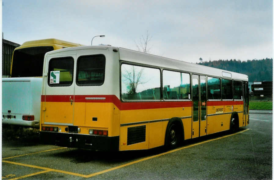 (101'211) - PostAuto Aargau - Mercedes/R&J (ex P 25'365) am 18. November 2007 in Biel, Rattinbus