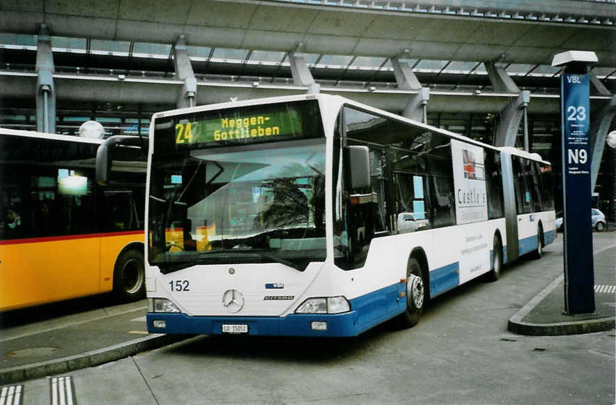 (101'426) - VBL Luzern - Nr. 152/LU 15'052 - Mercedes am 26. November 2007 beim Bahnhof Luzern