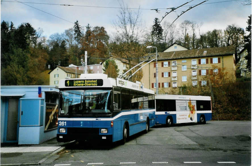 (101'432) - VBL Luzern - Nr. 261 - NAW/R&J-Hess Trolleybus am 26. November 2007 in Luzern, Maihof