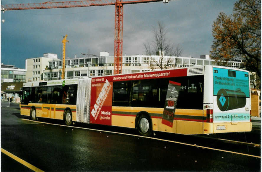 (101'520) - STI Thun - Nr. 107/BE 521'107 - MAN am 2. Dezember 2007 beim Bahnhof Thun (prov. Haltestelle)