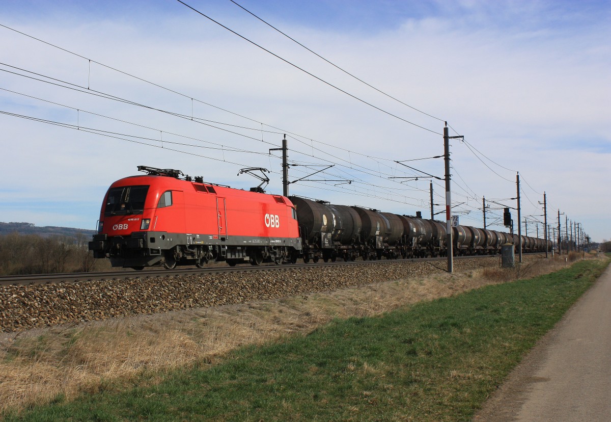 1016 017-4 am 20. Mrz 2014 bei Grosierning.