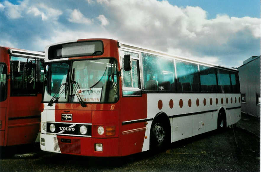 (101'627) - TPF Fribourg - Nr. 11 - Volvo/Van Hool (ex GFM Fribourg Nr. 11) am 8. Dezember 2007 in Biel, Rattinbus