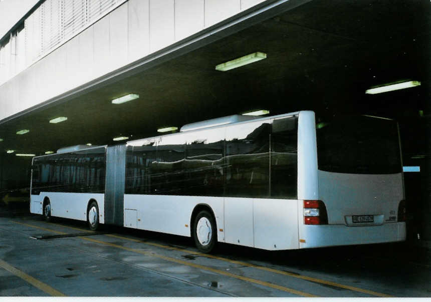 (101'703) - PostAuto Bern - Nr. 653/BE 639'487 - MAN am 8. Dezember 2007 in Bern, Postautostation