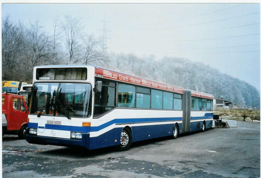 (102'108) - Villiger, Cham - Nr. 203 - Mercedes (ex ZVB Zug Nr. 81) am 22. Dezember 2007 in Safnern, BTR 