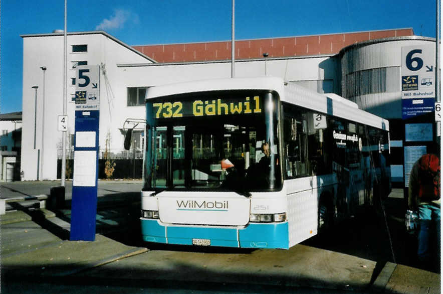 (102'433) - WilMobil, Wil - Nr. 251/SG 143'903 - Volvo/Hess (ex BOS Wil Nr. 22) am 29. Dezember 2007 beim Bahnhof Wil