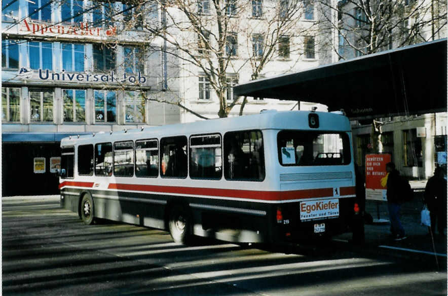 (102'518) - VBSG St. Gallen - Nr. 219/SG 141'219 - Saurer/Hess am 29. Dezember 2007 beim Bahnhof St. Gallen