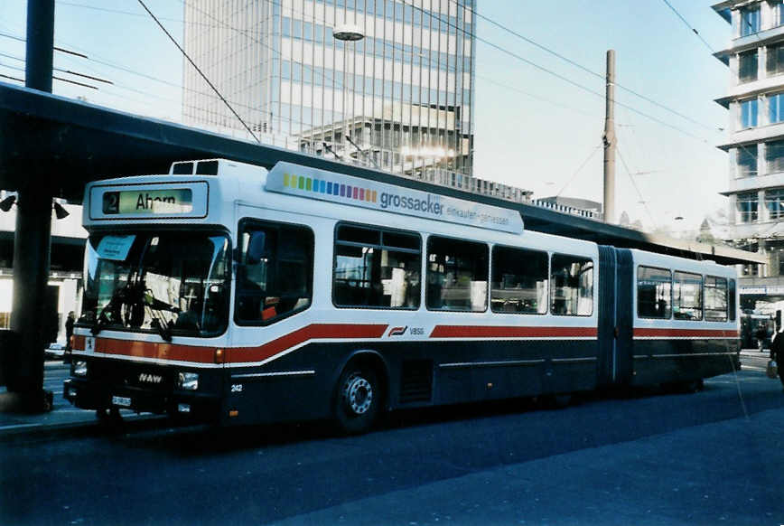 (102'522) - VBSG St. Gallen - Nr. 242/SG 198'242 - NAW/Hess am 29. Dezember 2007 beim Bahnhof St. Gallen