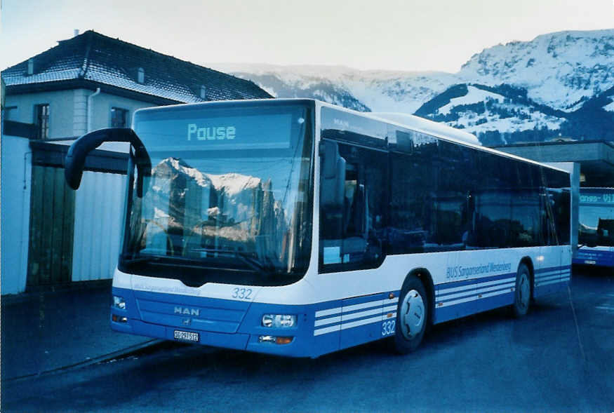 (102'635) - BSW Sargans - Nr. 332/SG 297'512 - MAN am 29. Dezember 2007 beim Bahnhof Sargans