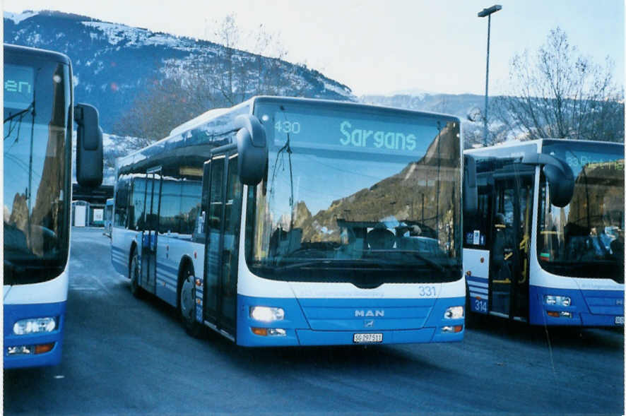 (102'704) - BSW Sargans - Nr. 331/SG 297'511 - MAN am 29. Dezember 2007 beim Bahnhof Sargans