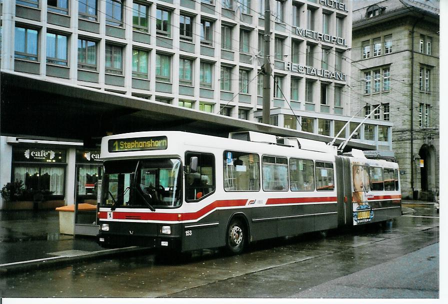 (103'321) - VBSG St. Gallen - Nr. 153 - NAW/Hess Gelenktrolleybus am 7. Januar 2008 beim Bahnhof St. Gallen