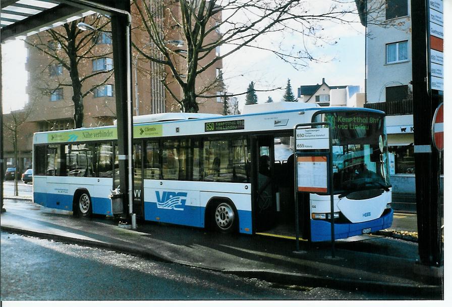 (103'427) - Andres, Effretikon - Nr. 44/ZH 724'524 - Scania/Hess am 7. Januar 2008 beim Bahnhof Effretikon