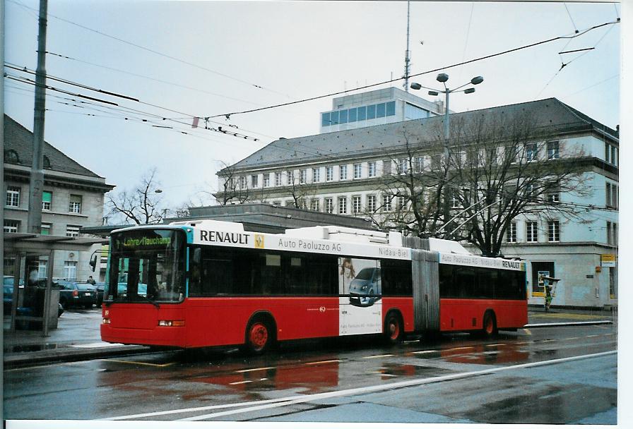 (103'513) - VB Biel - Nr. 89 - NAW/Hess Gelenktrolleybus am 12. Januar 2008 beim Bahnhof Biel