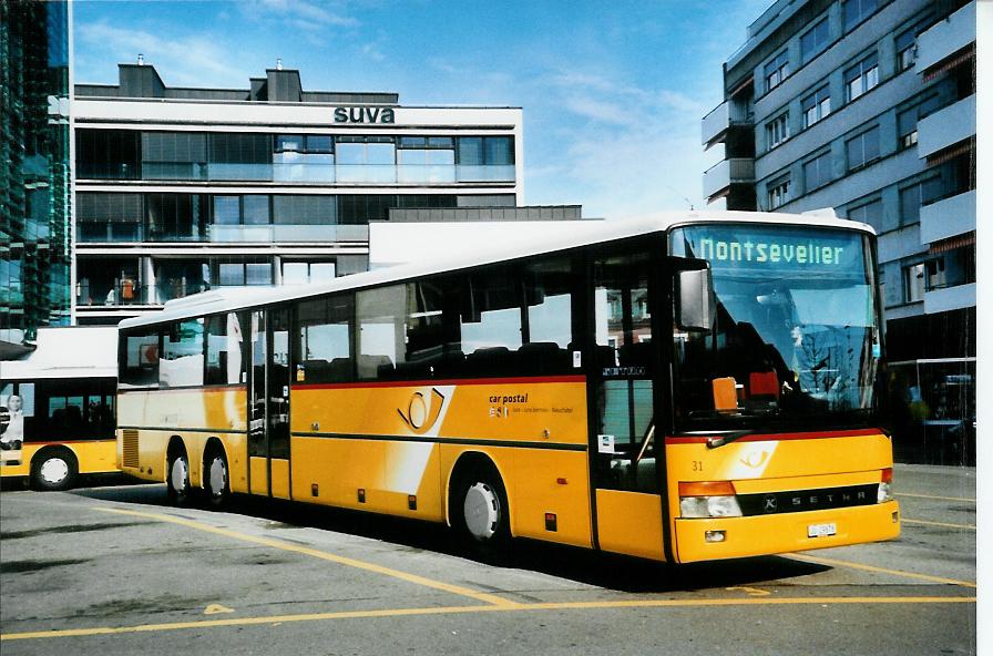 (104'512) - CarPostal Jura-Jura bernois-Neuchtel - Nr. 31/JU 29'878 - Setra (ex P 27'812) am 20. Februar 2008 beim Bahnhof Delmont