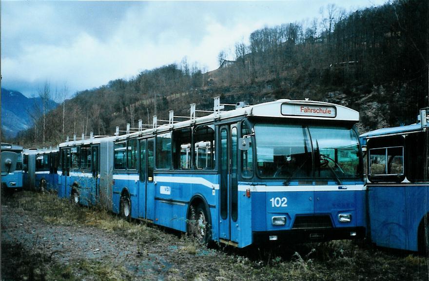 (104'828) - VBL Luzern - Nr. 102 - Volvo/Hess am 1. Mrz 2008 in Nfels