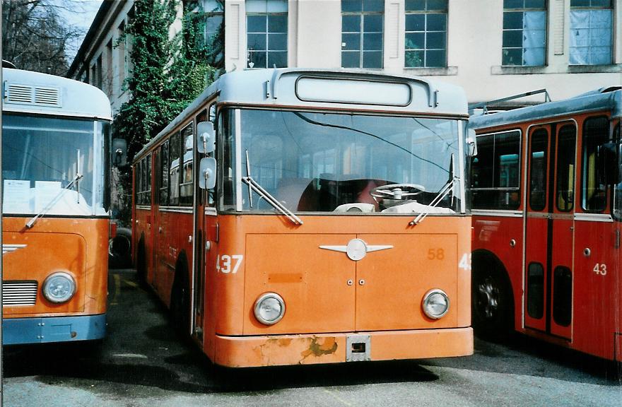 (105'214) - TPG Genve (Knoerr) - Nr. 437 - Saurer/Lauber-R&J am 15. Mrz 2008 in Genve, Dpt