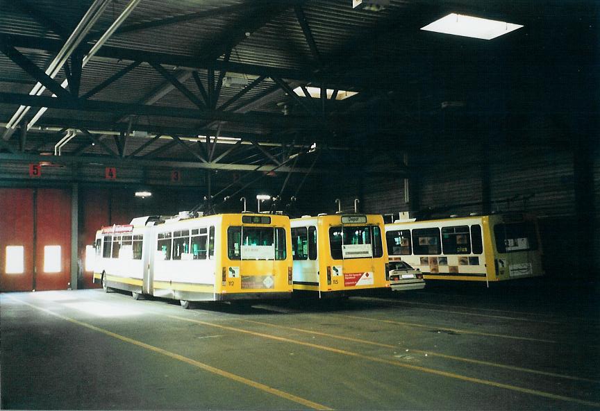 (106'723) - VBSH Schaffhausen - Nr. 112 - NAW/Hess Gelenktrolleybus am 26. April 2008 in Schaffhausen, Busdepot