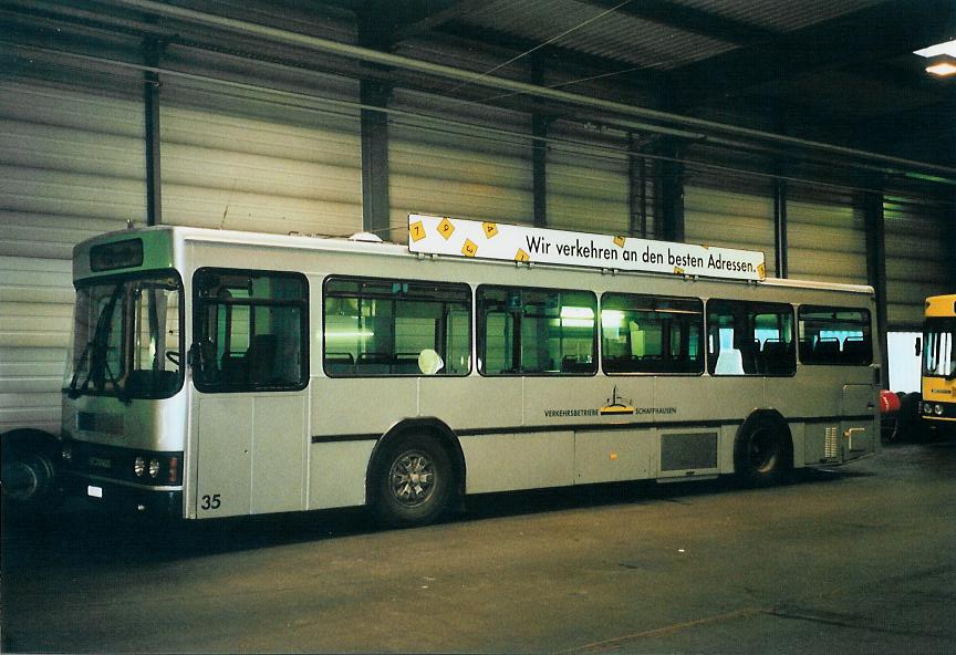 (106'726) - VBSH Schaffhausen - Nr. 35/SH 38'035 - Scania/FHS (ex Nr. 18) am 26. April 2008 in Schaffhausen, Busdepot