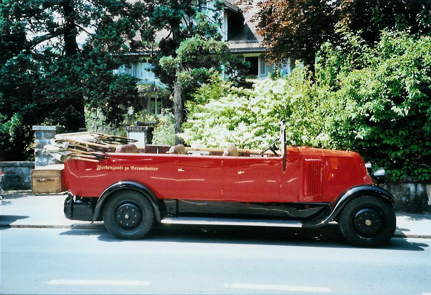 (107'018) - Fleckenzunft, Beromnster - LU 90'929 U - Renault am 10. Mai 2008 in Sarnen, OiO