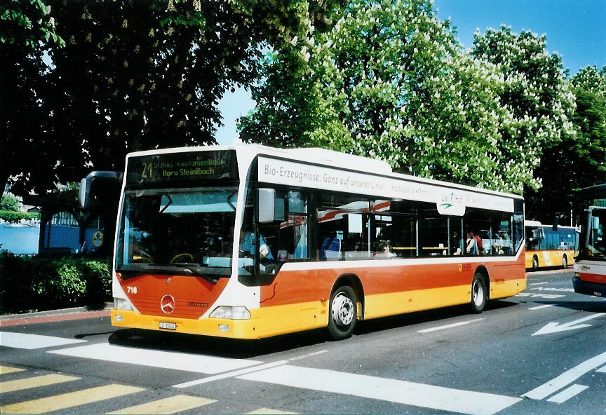 (107'026) - VBL Luzern - Nr. 716/LU 15'012 - Mercedes (ex Nr. 568) am 10. Mai 2008 beim Bahnhof Luzern