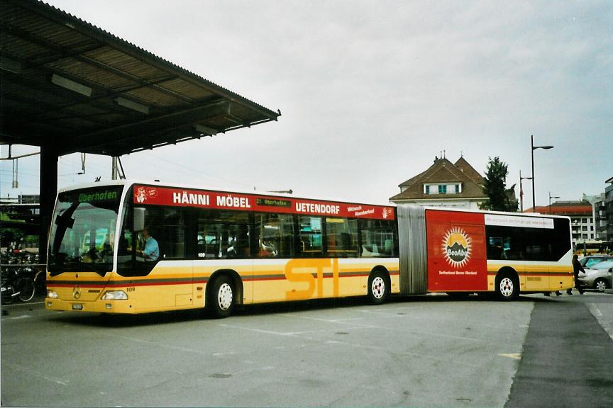 (107'128) - STI Thun - Nr. 109/BE 700'109 - Mercedes am 22. Mai 2008 beim Bahnhof Thun (prov. Haltestelle)