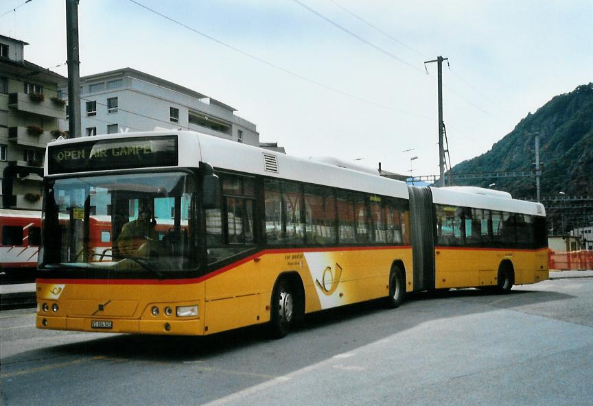 (110'415) - Buchard, Leytron - Nr. 151/VS 104'345 - Volvo am 16. August 2008 beim Bahnhof Brig