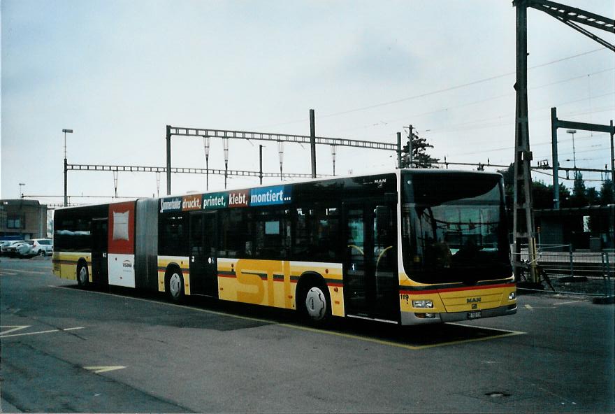 (111'004) - STI Thun - Nr. 119/BE 700'119 - MAN am 21. September 2008 beim Bahnhof Thun (prov. Haltestelle)