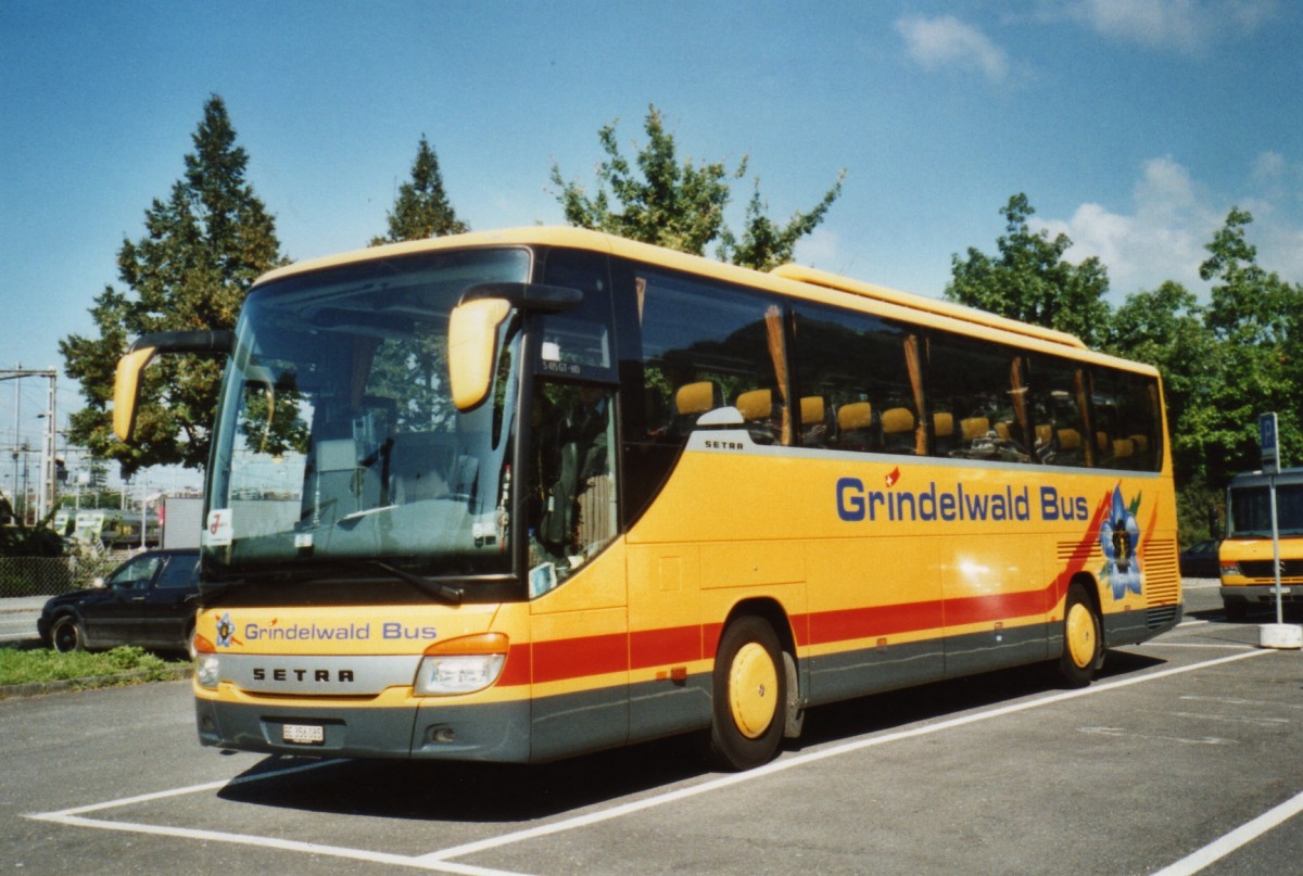 (111'015) - AVG Grindelwald - Nr. 12/BE 356'085 - Setra am 22. September 2008 in Thun, Seestrasse