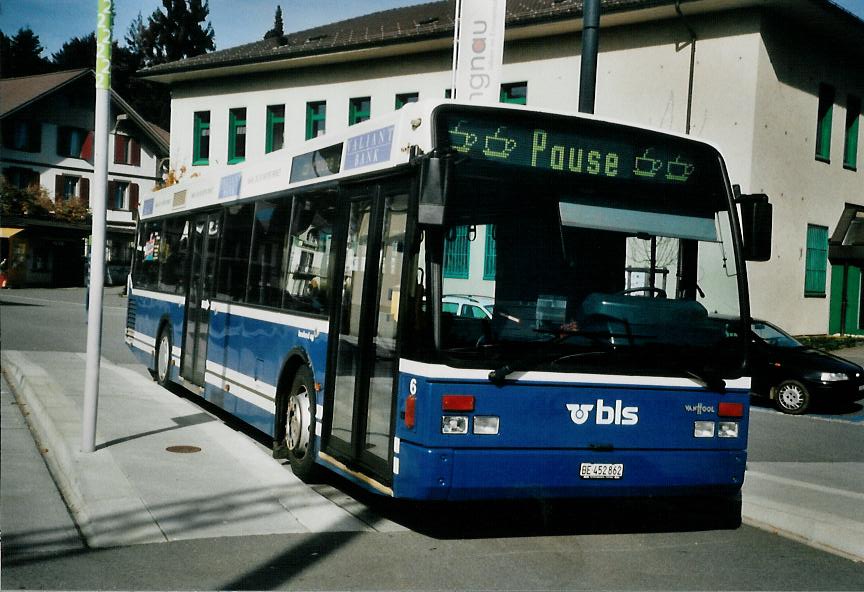 (111'414) - Busland, Burgdorf - Nr. 6/BE 452'862 - Van Hool (ex AOE Langnau Nr. 6) am 11. Oktober 2008 beim Bahnhof Langnau