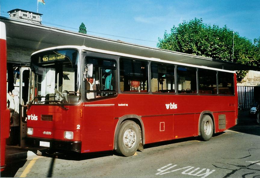 (111'421) - Busland, Burgdorf - Nr. 2/BE 151'372 - NAW/R&J (ex AOE Langnau Nr. 2) am 11. Oktober 2008 beim Bahnhof Burgdorf