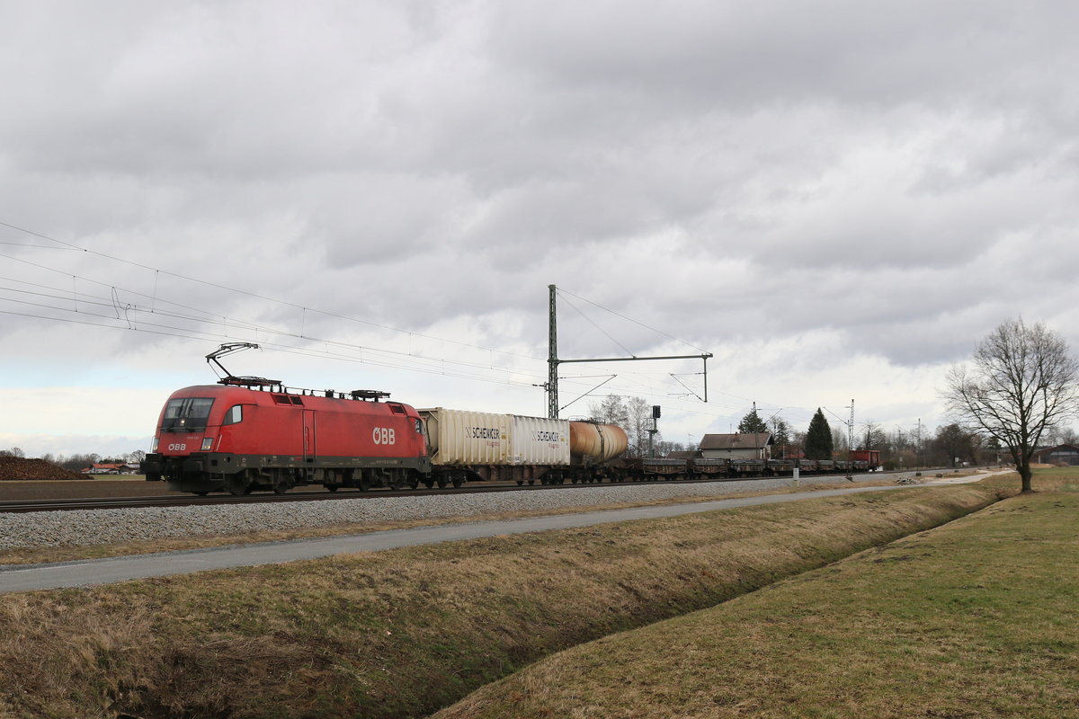 1116 121 mit einem kurzen Mischer am 11. Februar 2020 bei bersee am Chiemsee.