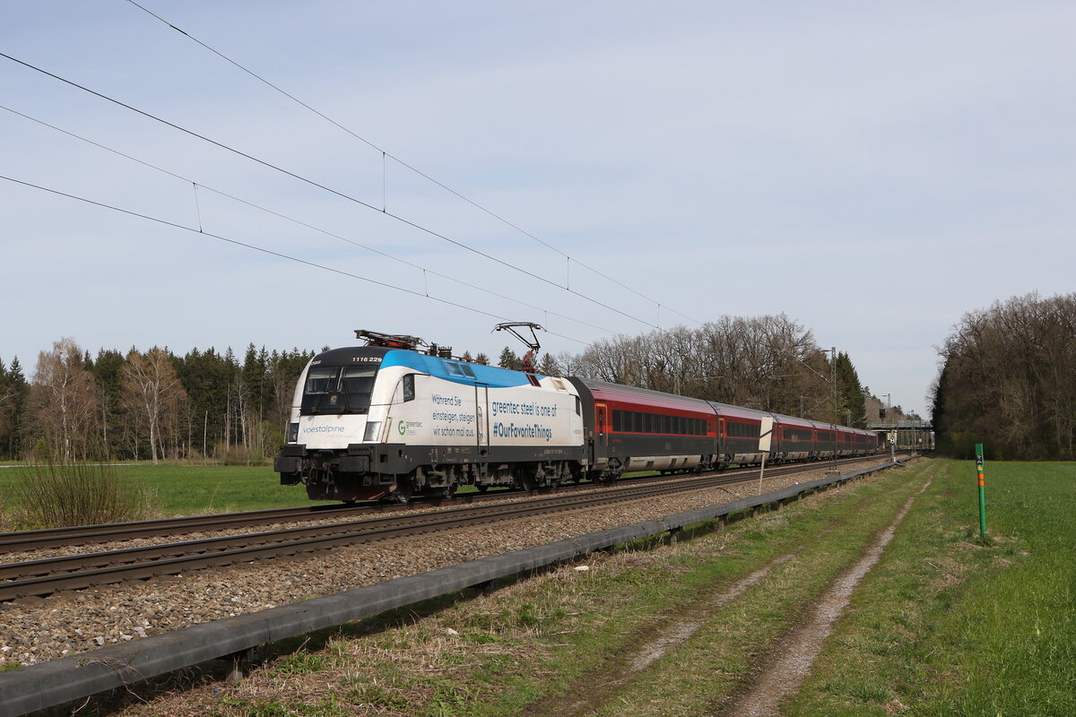 1116 229  Voestalpine  auf dem Weg nach Innsbruck am 26. Mrz 2024 bei Brannenburg.