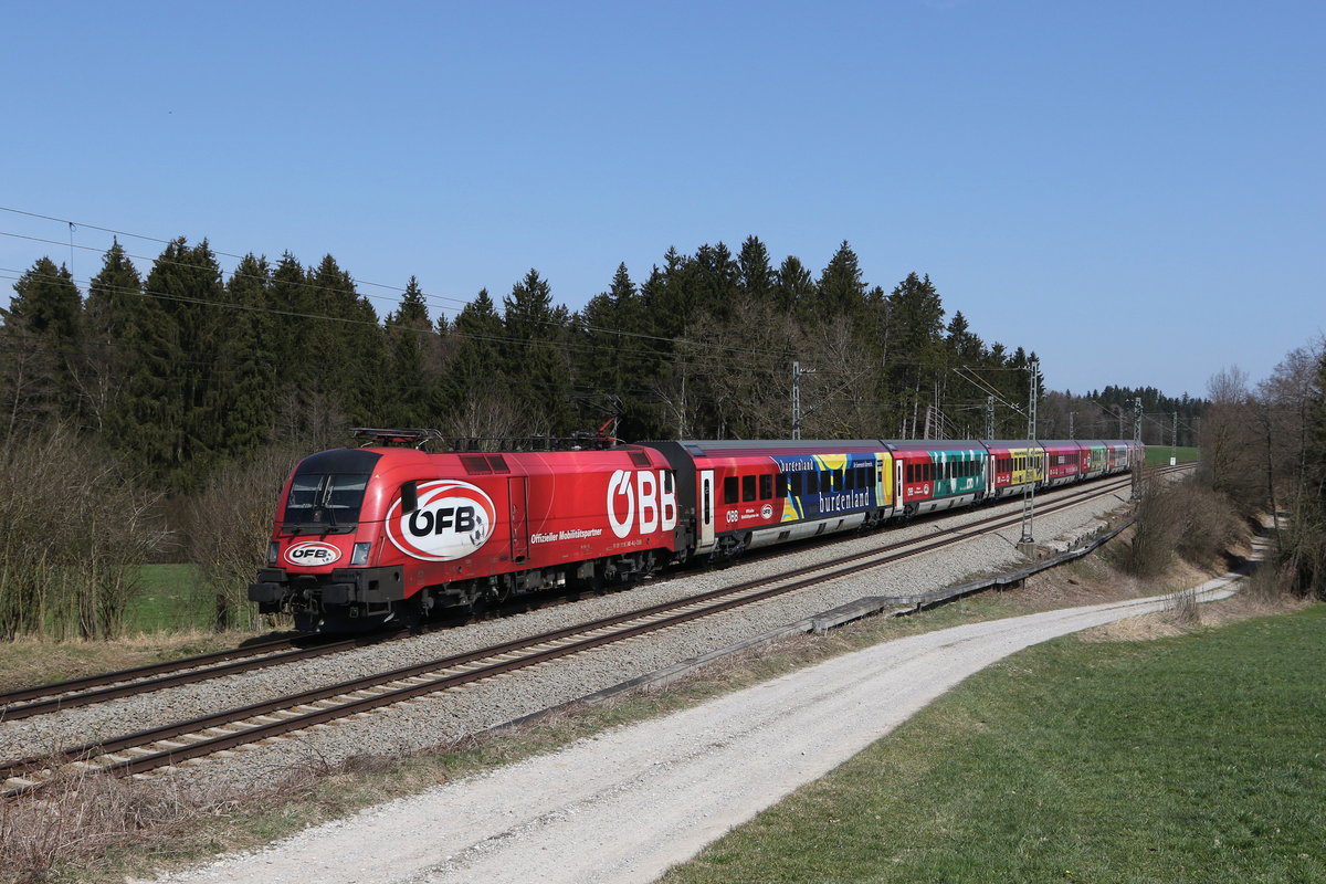 1116 249 war mit dem  FB-Railjet  am 1. April 2021 bei Grabensttt im Chiemgau auf dem Weg nach Mnchen.