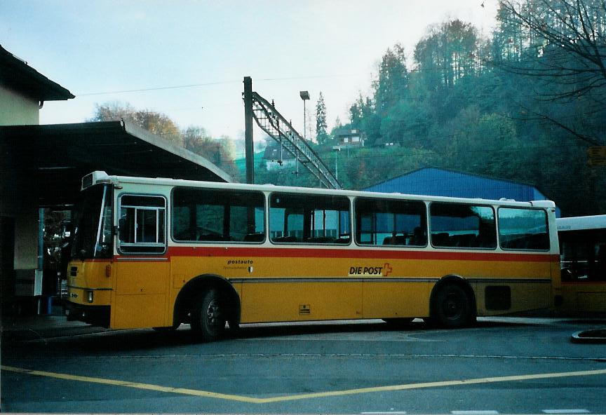 (111'732) - Amstein, Willisau - LU 15'555 - Saurer/R&J (ex Thepra, Stans Nr. 17; ex Gowa, Stans Nr. 17) am 26. Oktober 2008 beim Bahnhof Wolhusen