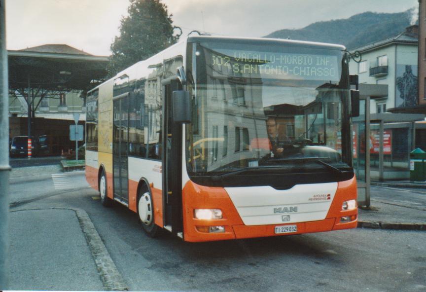 (112'509) - AMSA Chiasso - Nr. 32/TI 229'032 - MAN am 9. Dezember 2008 in Chiasso, Confine