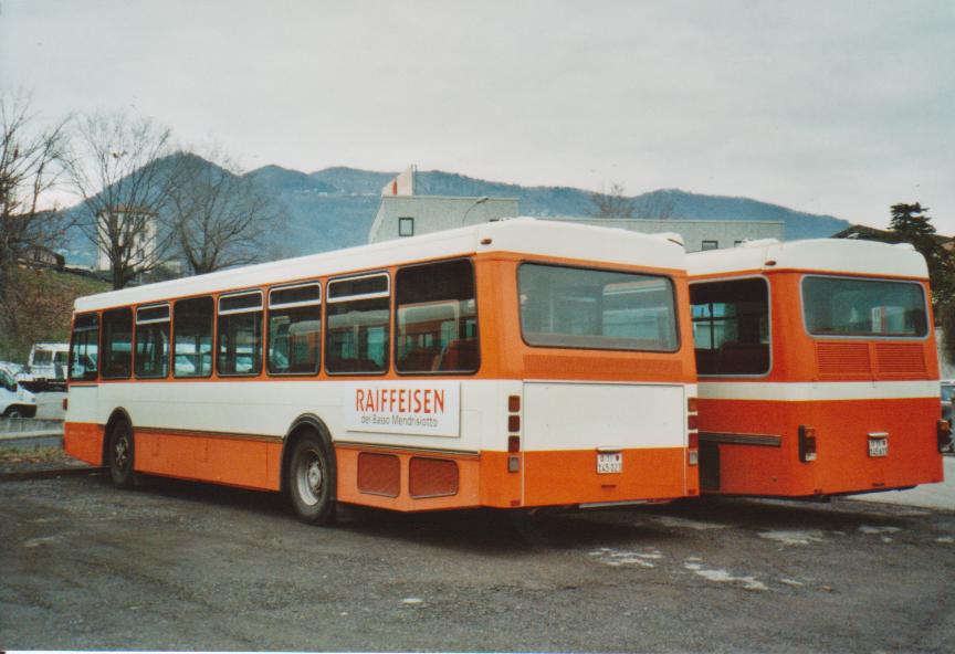 (112'533) - AMSA Chiasso - Nr. 13/TI 145'023 - Saurer/R&J am 9. Dezember 2008 in Balerna, Garage