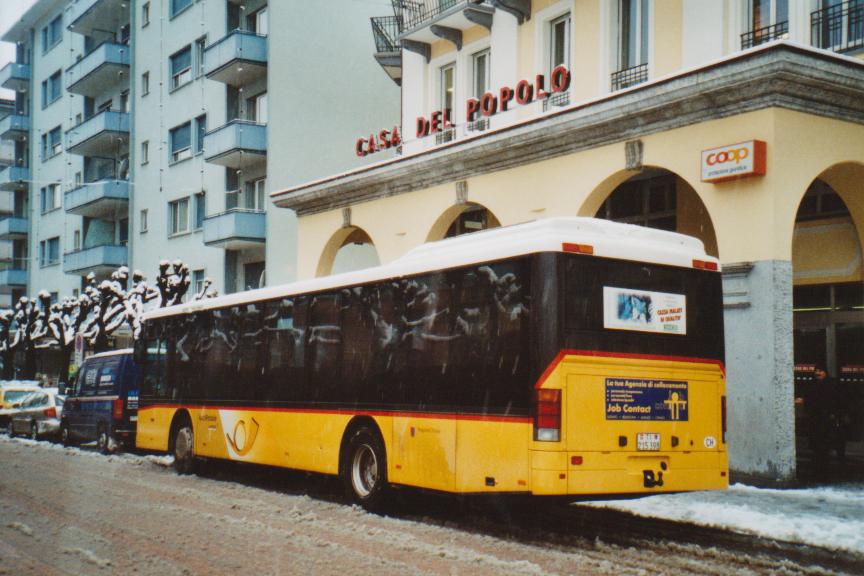 (112'710) - AutoPostale Ticino - TI 215'398 - Setra (ex P 25'853) am 10. Dezember 2008 beim Bahnhof Bellinzona