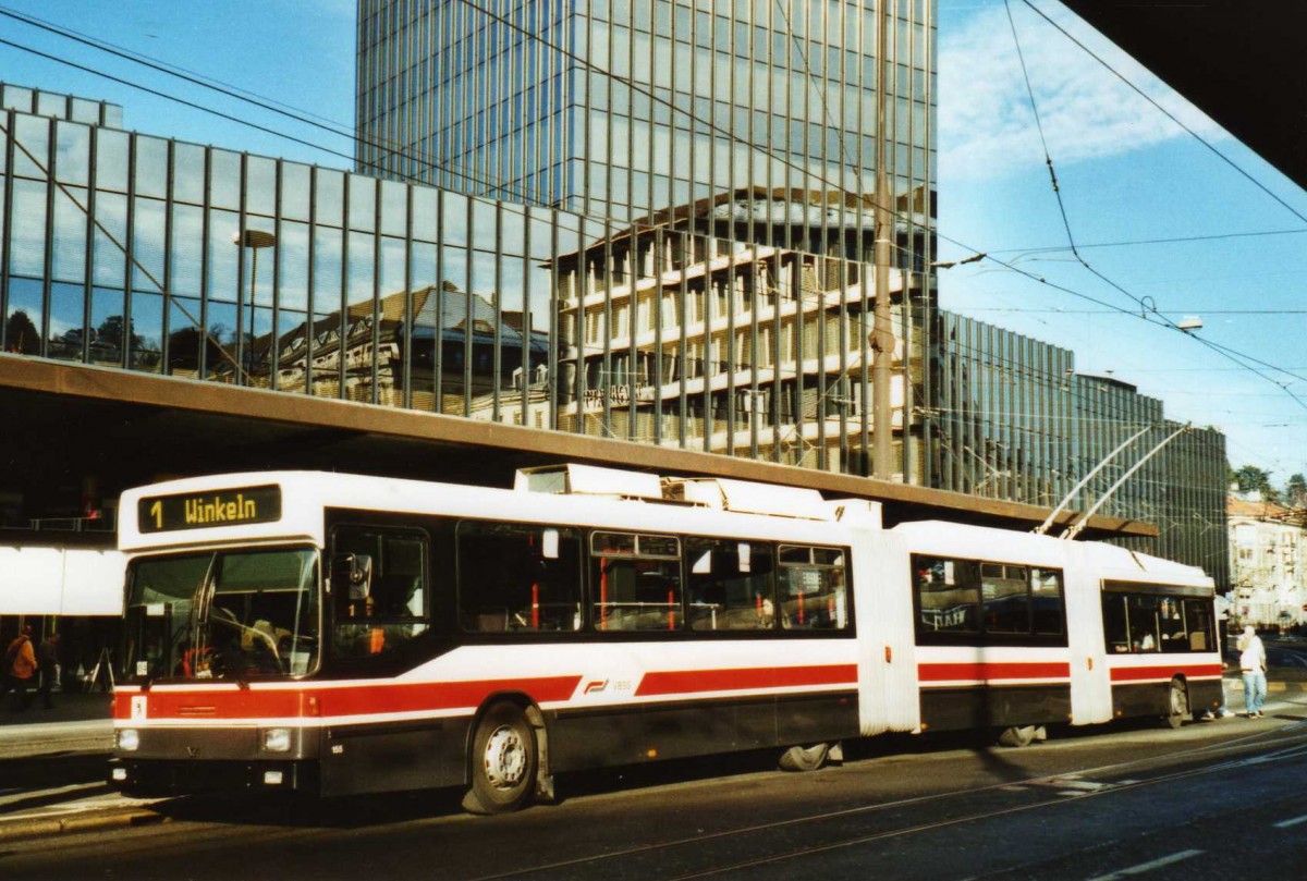 (113'921) - VBSG St. Gallen - Nr. 155 - NAW/Hess Doppelgelenktrolleybus am 17. Januar 2009 beim Bahnhof St. Gallen