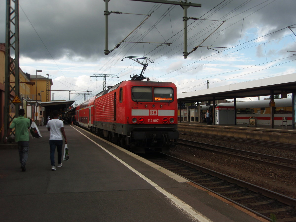 114 007 als RE aus Frankfurt (Main) Hbf in Fulda. 05.08.2017